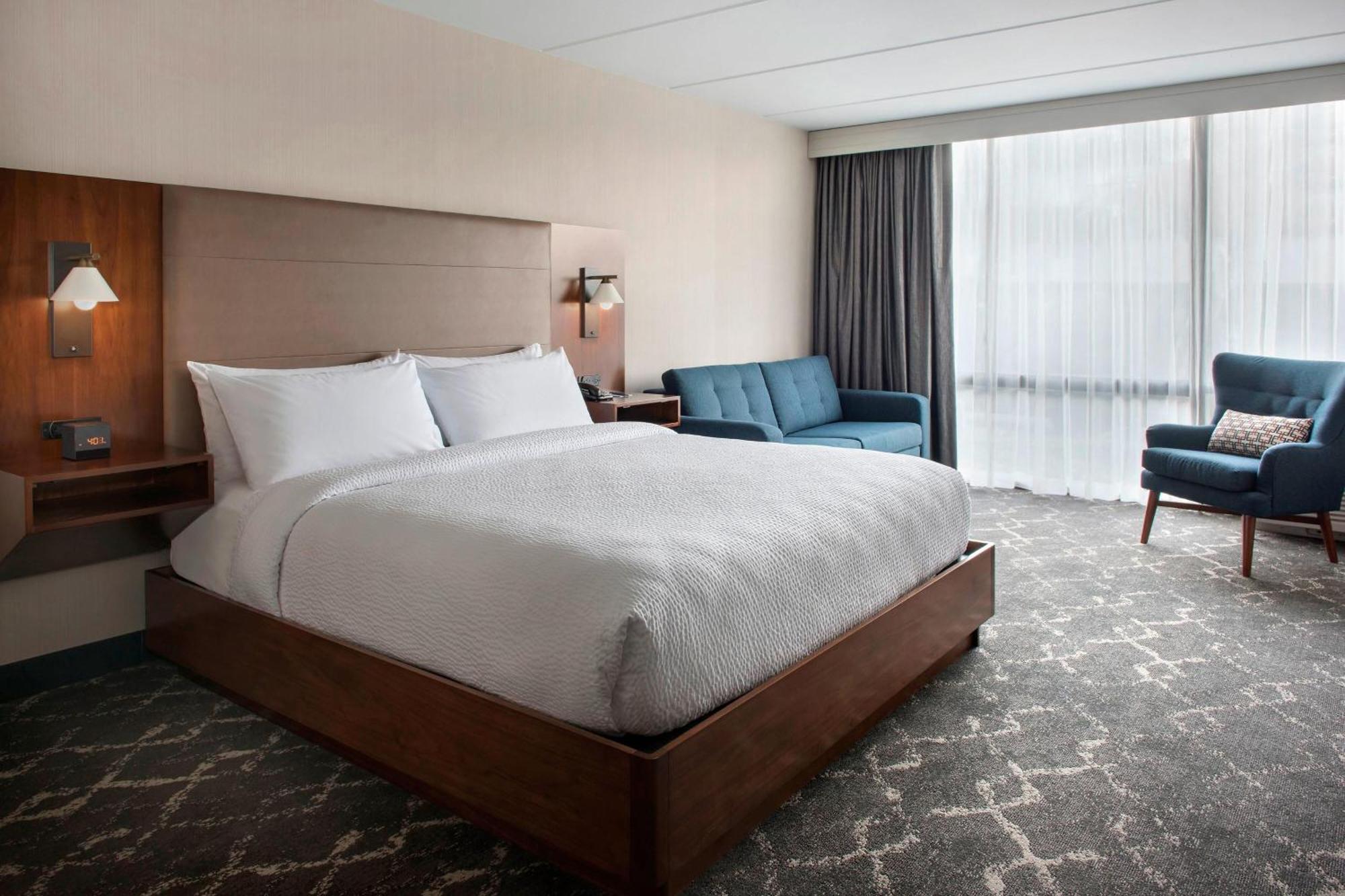 Hotel Four Points Northeast 4*