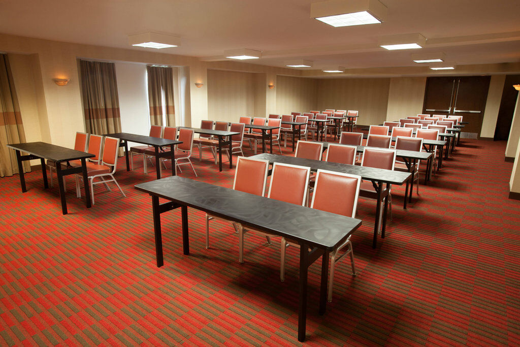 Four Points Northeast Hotel 4*